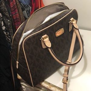 **BRAND NEW**Michael Kors Purse LG Satchel Brown